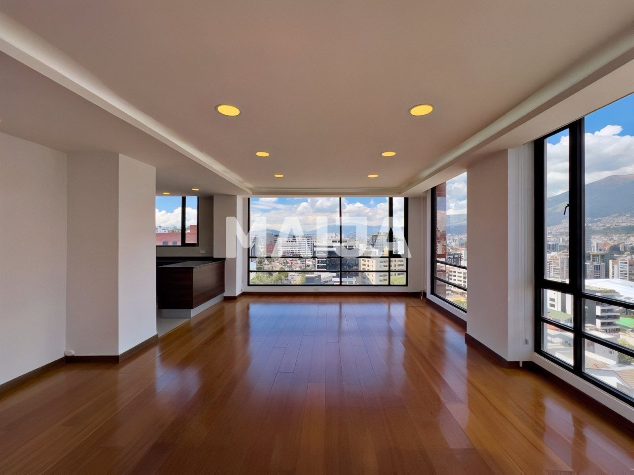 Apartment Quito, Ecuador, 195 m² - picture 7