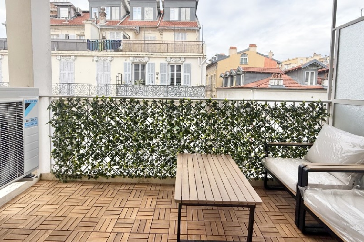 Appartamenti a Nizza, Francia, 110 m² - foto 5