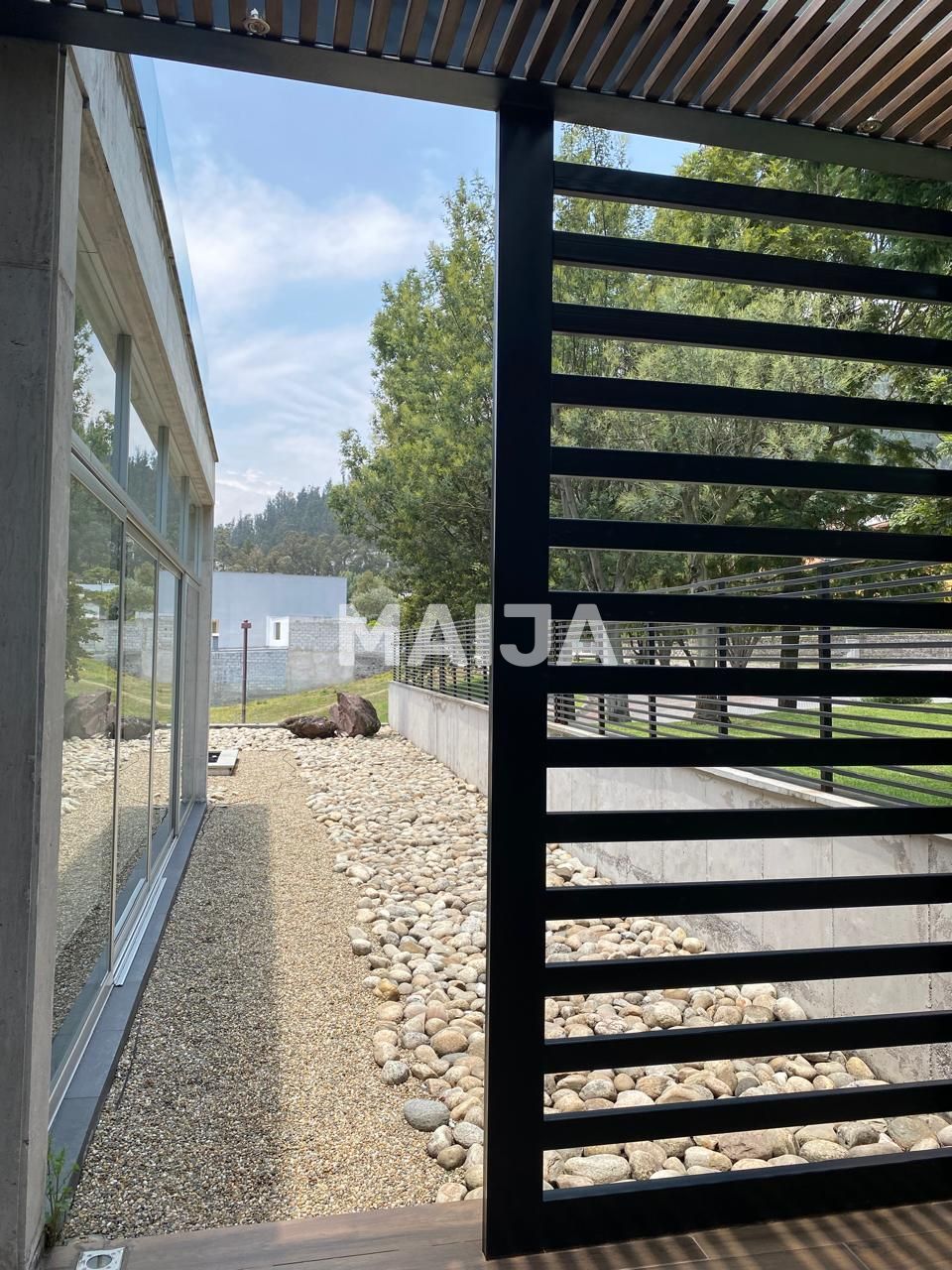 House Cumbaya, Ecuador, 1 100 m² - picture 9