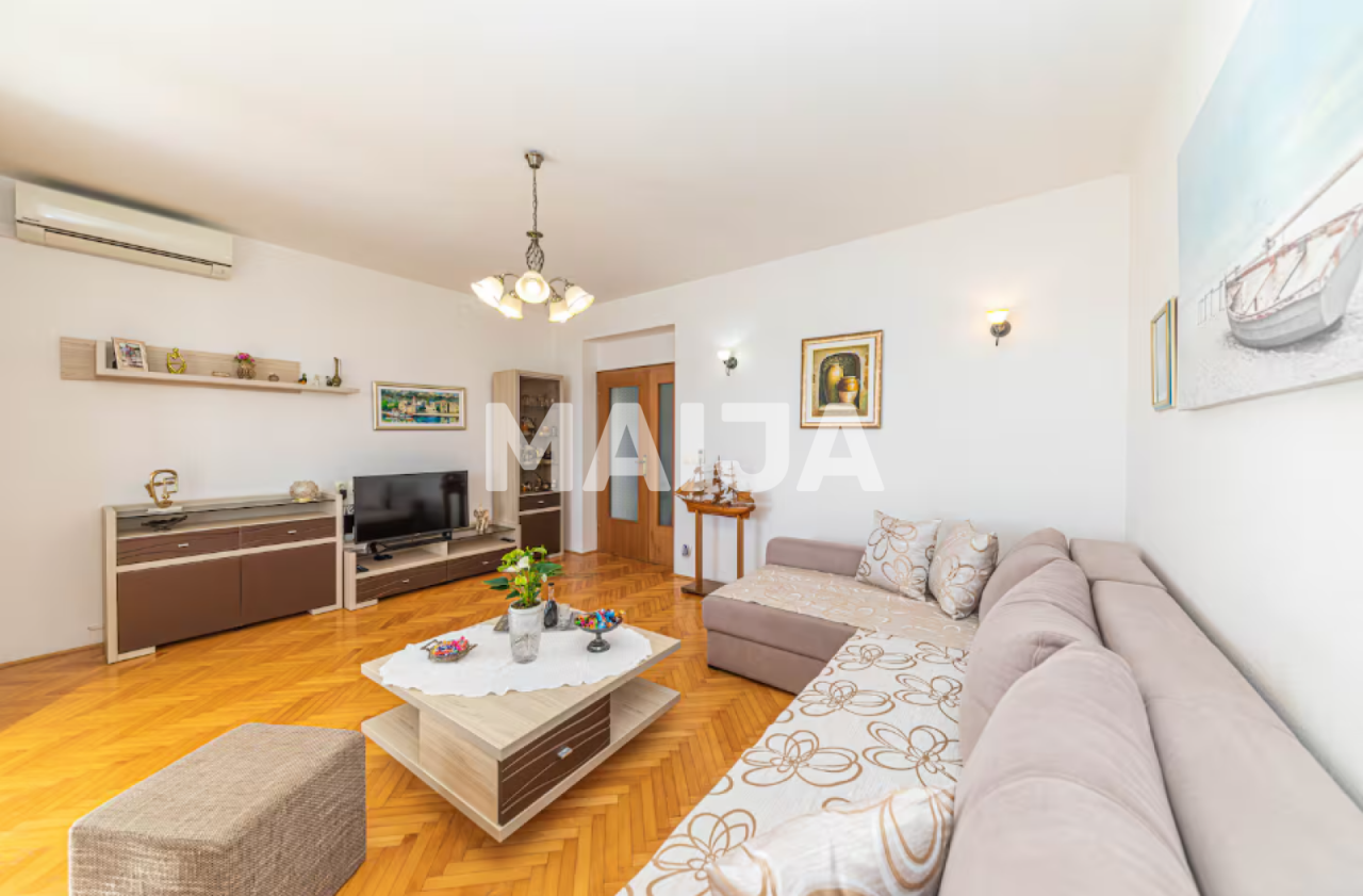 Villa in Split, Croatia, 458 m² - picture 13