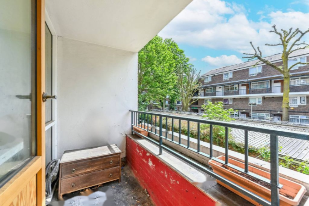 Flat in London, United Kingdom, 29 m² - picture 1