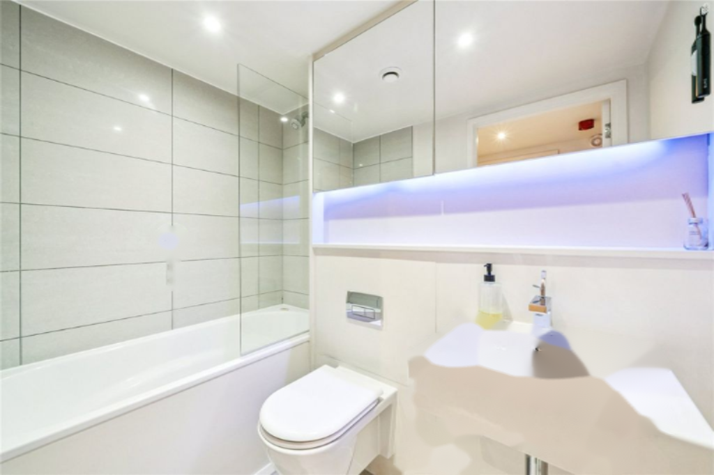 Wohnung in London, Großbritannien, 46 m² - Foto 1