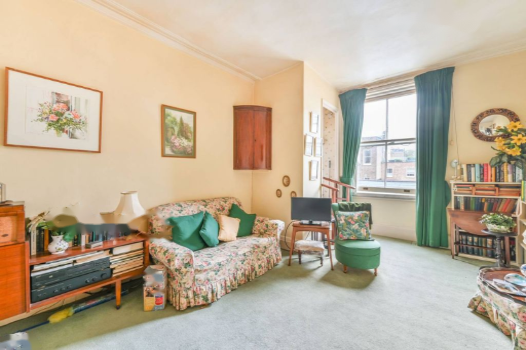 Flat in London, United Kingdom, 48 m² - picture 1