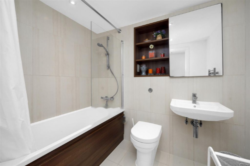 Appartement à Londres, Royaume-Uni, 39 m² - image 1