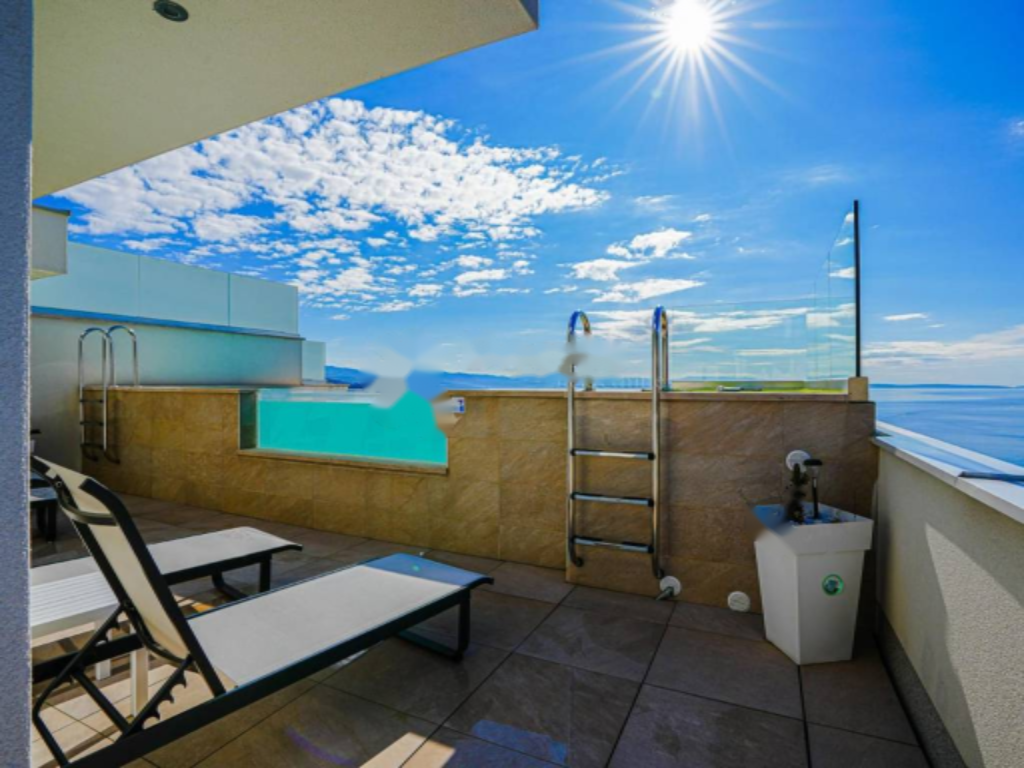 Maison à Opatija, Croatie, 250 m² - image 1