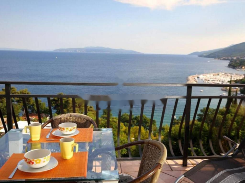 Flat in Opatija, Croatia, 290 m² - picture 1