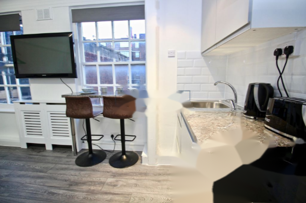 Flat in London, United Kingdom, 25 m² - picture 1