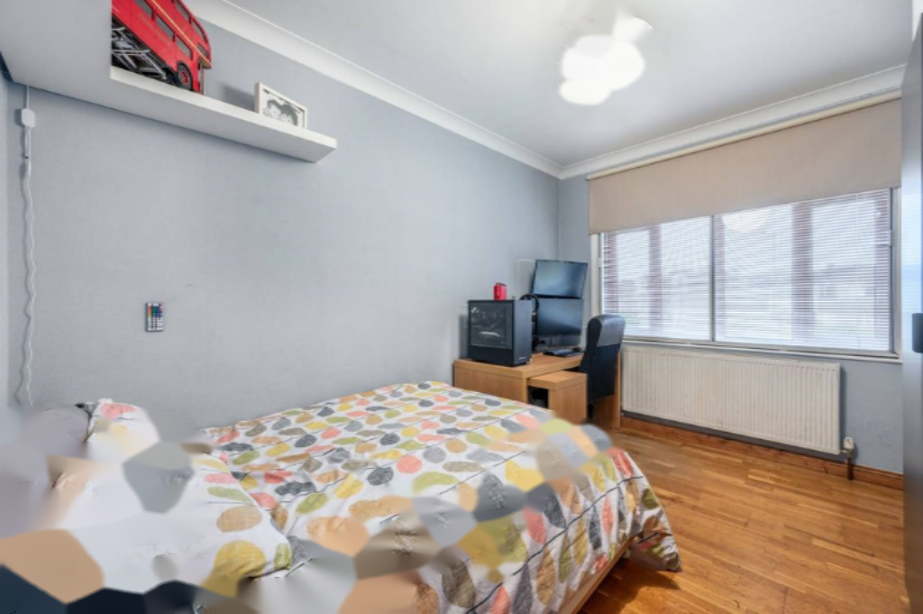 Flat in London, United Kingdom, 55 m² - picture 1