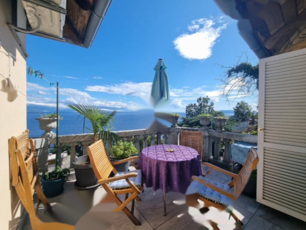 Flat in Opatija, Croatia, 126 m² - picture 1