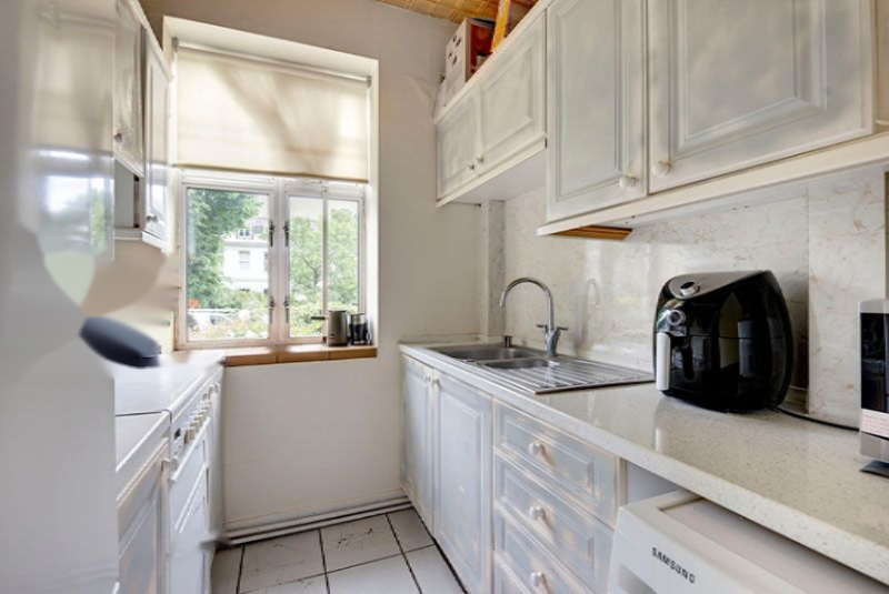 Flat in London, United Kingdom, 39 m² - picture 1