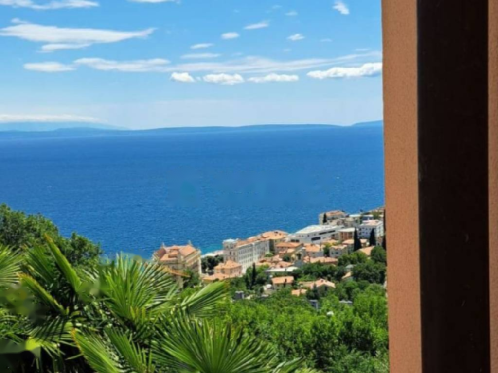 Haus in Opatija, Kroatien, 460 m² - Foto 1