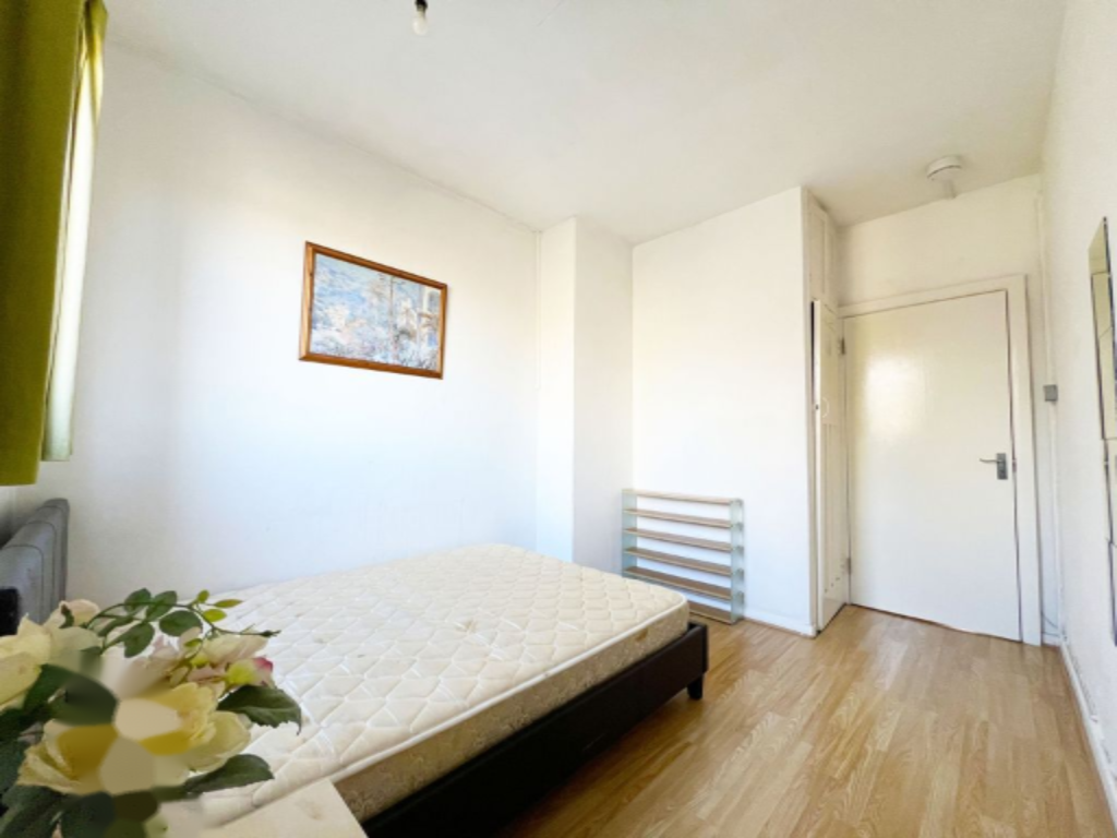 Flat in London, United Kingdom, 68 m² - picture 1