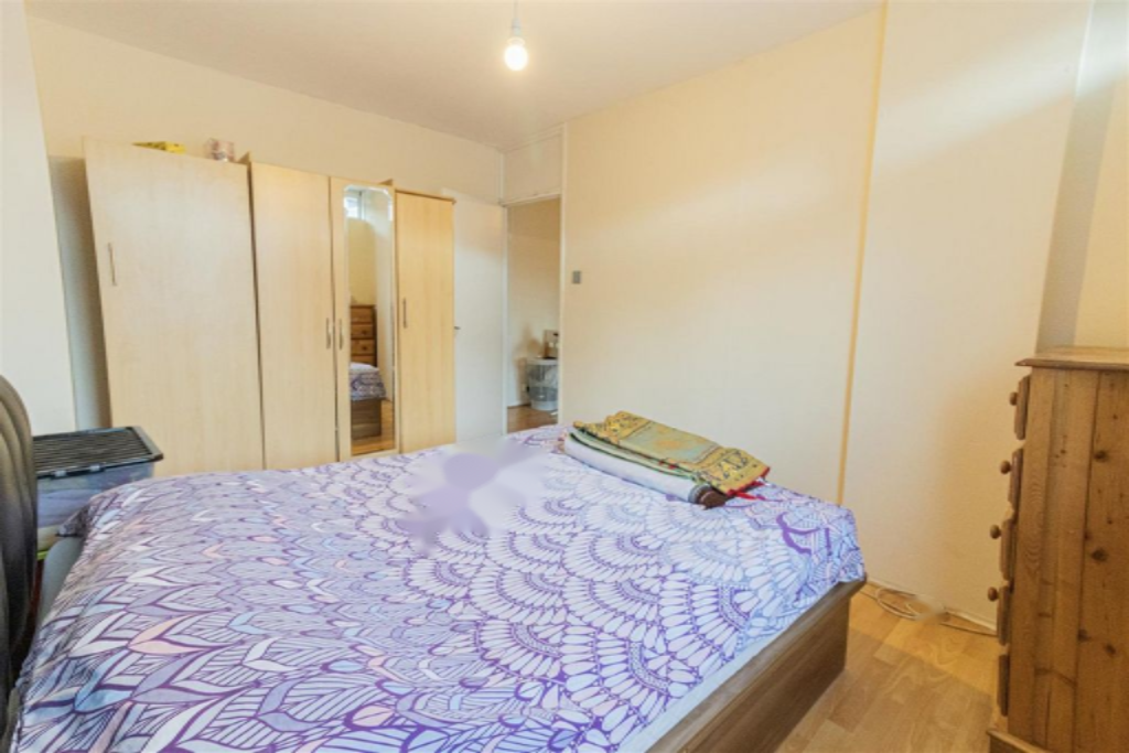 Flat in London, United Kingdom, 59 m² - picture 1