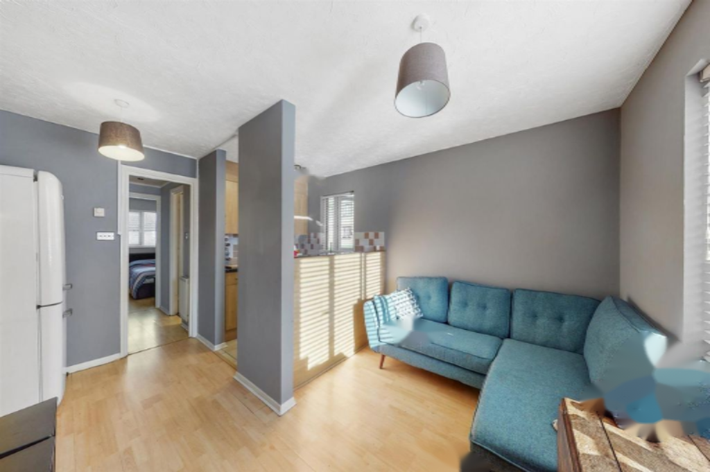 Flat in London, United Kingdom, 36 m² - picture 1