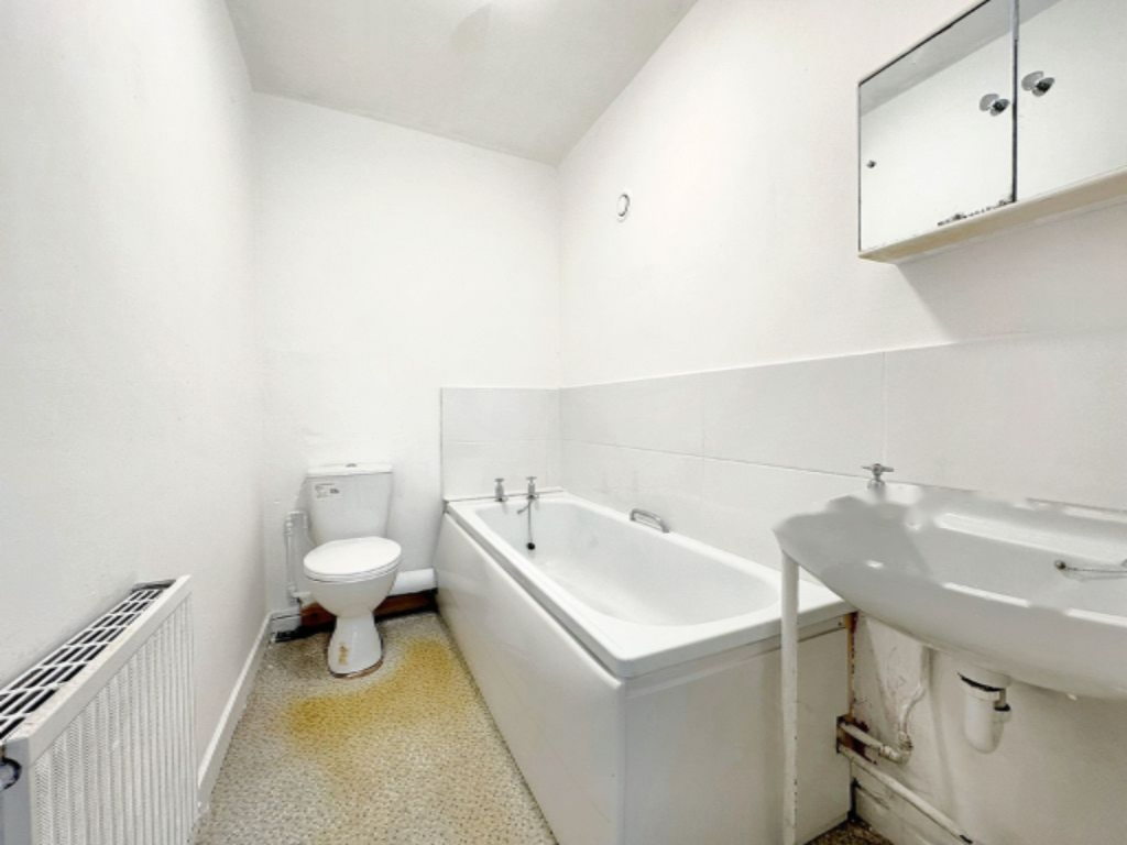 Flat in London, United Kingdom, 42 m² - picture 1