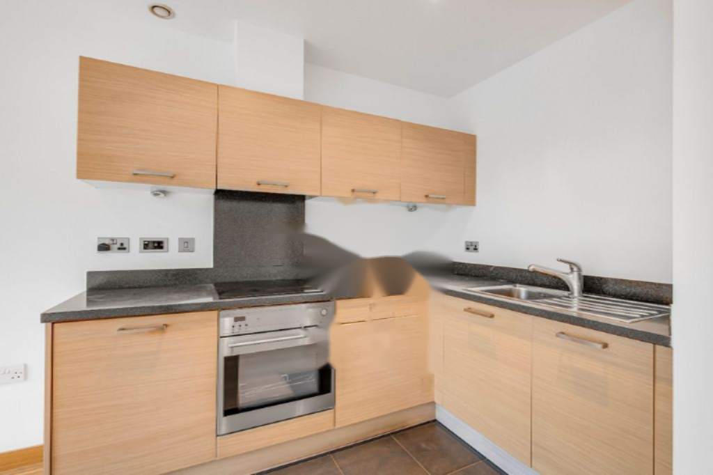 Flat in London, United Kingdom, 32 m² - picture 1