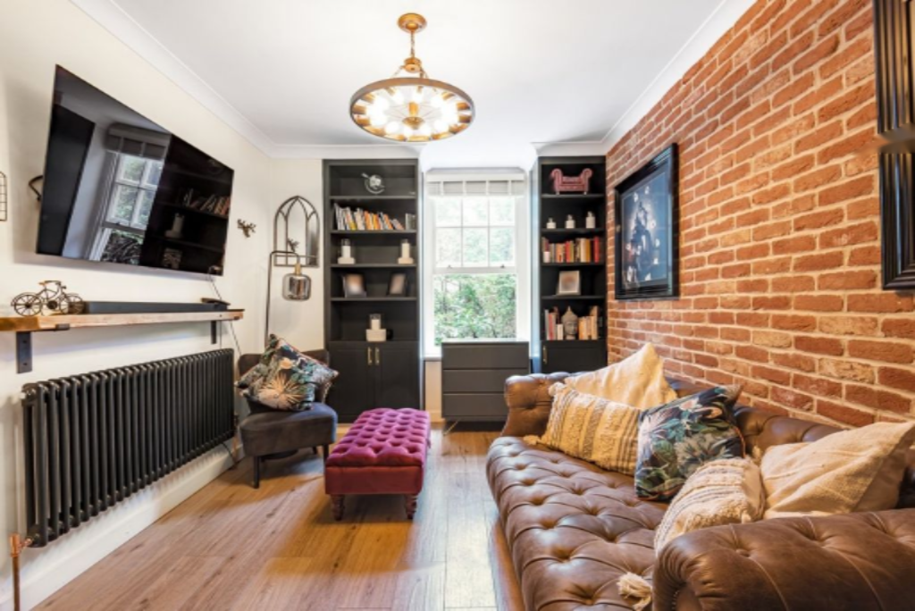 Flat in London, United Kingdom, 47 m² - picture 1