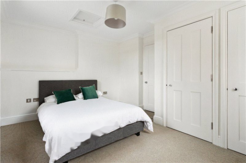 Flat in London, United Kingdom, 39 m² - picture 2