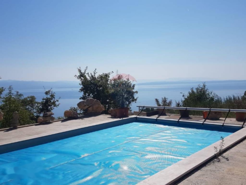 Flat in Opatija, Croatia, 98 m² - picture 2