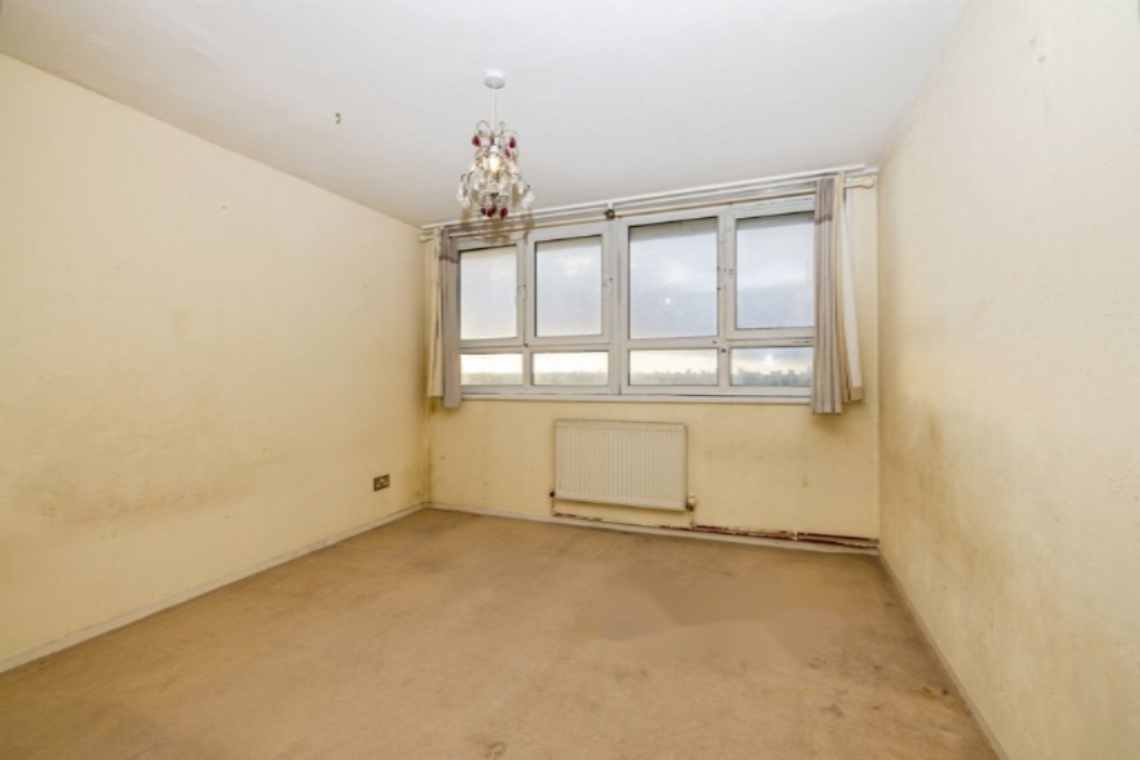 Flat in London, United Kingdom, 77 m² - picture 2