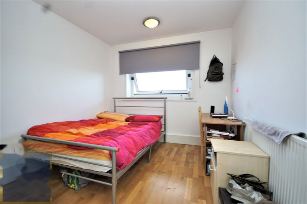 Flat in London, United Kingdom, 64 m² - picture 2