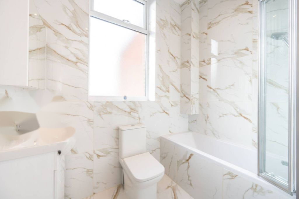 Flat in London, United Kingdom, 40 m² - picture 2