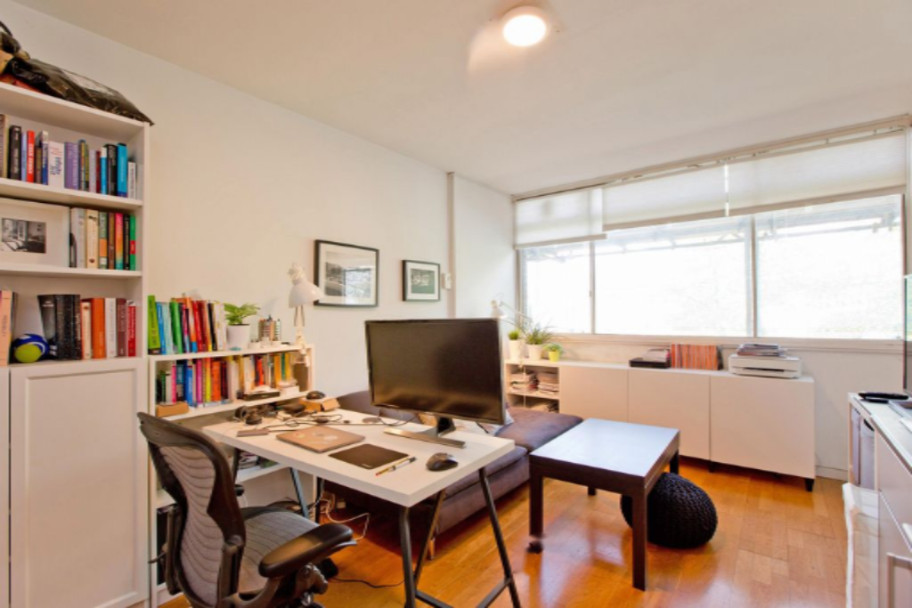 Flat in London, United Kingdom, 34 m² - picture 2