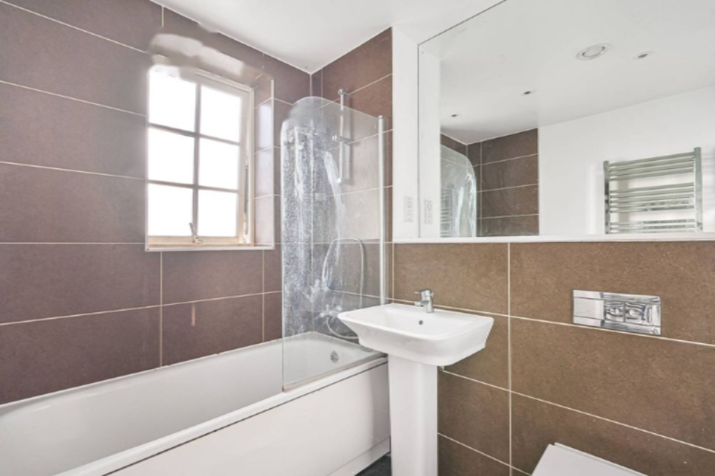 Appartement à Londres, Royaume-Uni, 72 m² - image 2