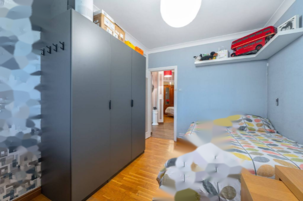 Flat in London, United Kingdom, 55 m² - picture 2