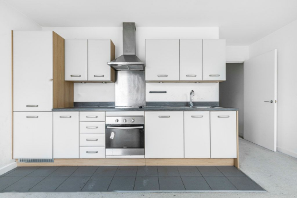 Flat in London, United Kingdom, 44 m² - picture 3