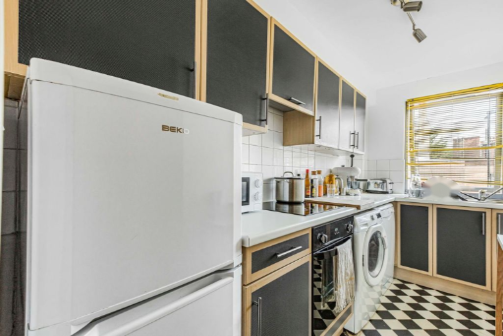 Flat in London, United Kingdom, 51 m² - picture 3