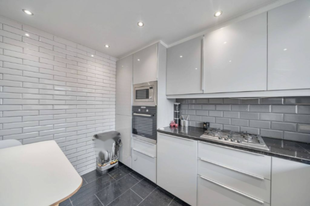 Piso en Londres, Reino Unido, 64 m² - imagen 3