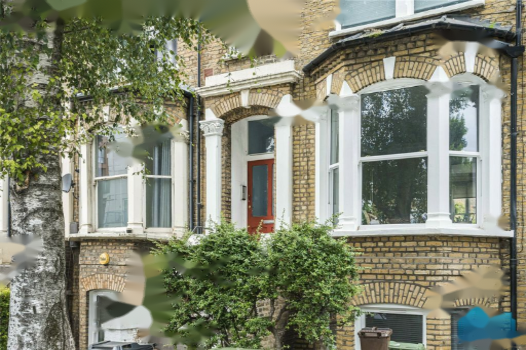 Flat in London, United Kingdom, 44 m² - picture 3