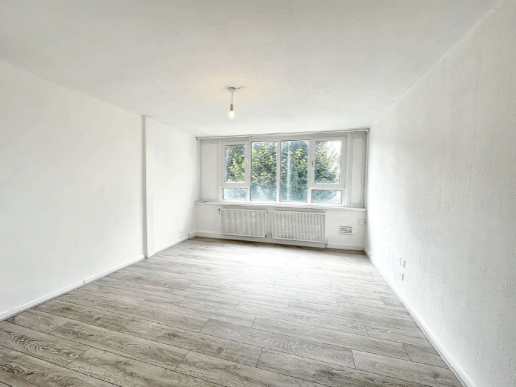 Flat in London, United Kingdom, 42 m² - picture 3