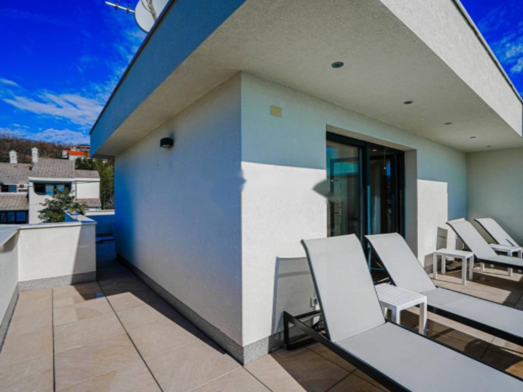 Maison à Opatija, Croatie, 250 m² - image 3