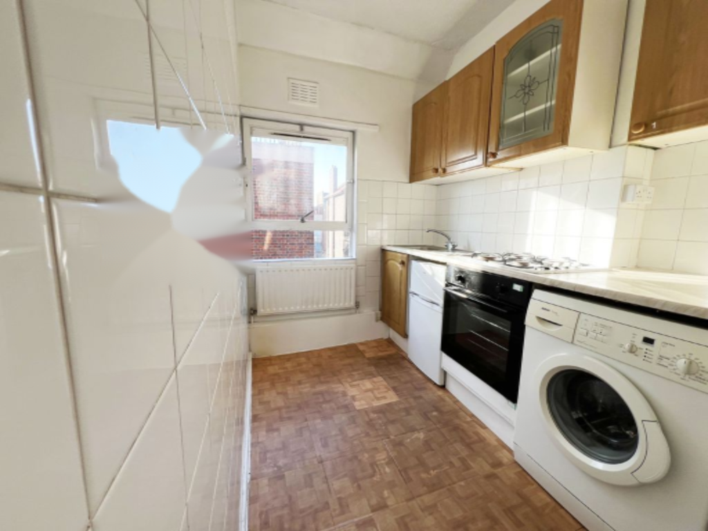 Flat in London, United Kingdom, 68 m² - picture 3