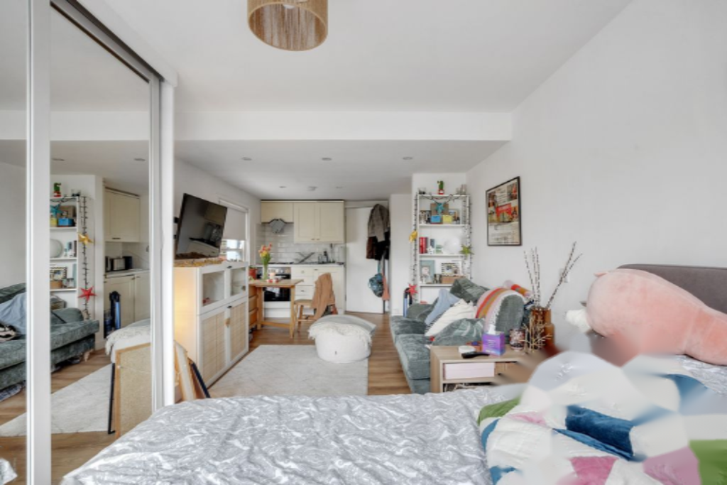 Flat in London, United Kingdom, 27 m² - picture 3