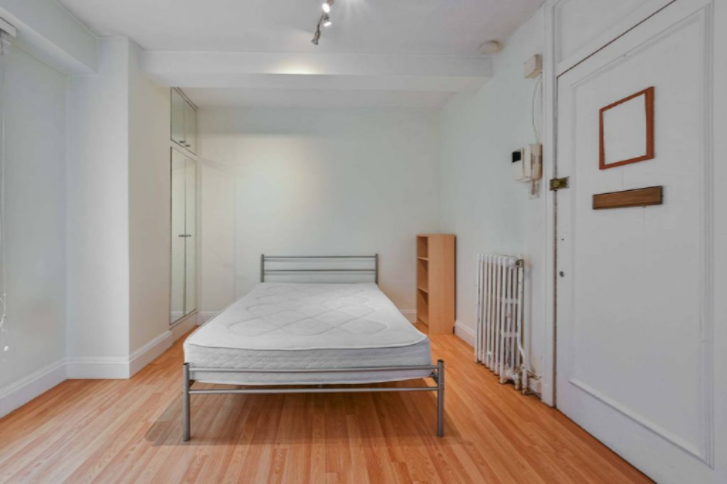 Flat in London, United Kingdom, 17 m² - picture 3