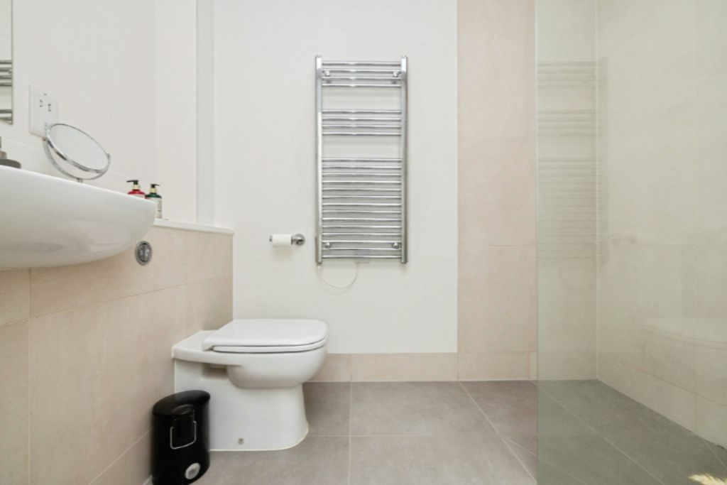 Flat in London, United Kingdom, 40 m² - picture 3