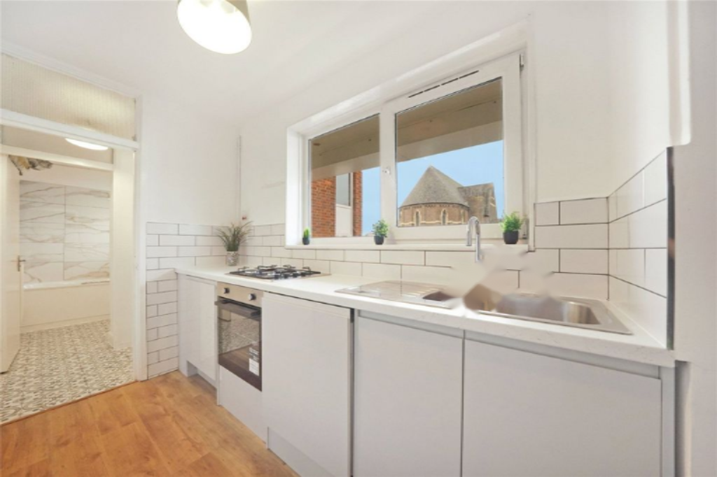 Flat in London, United Kingdom, 49 m² - picture 3