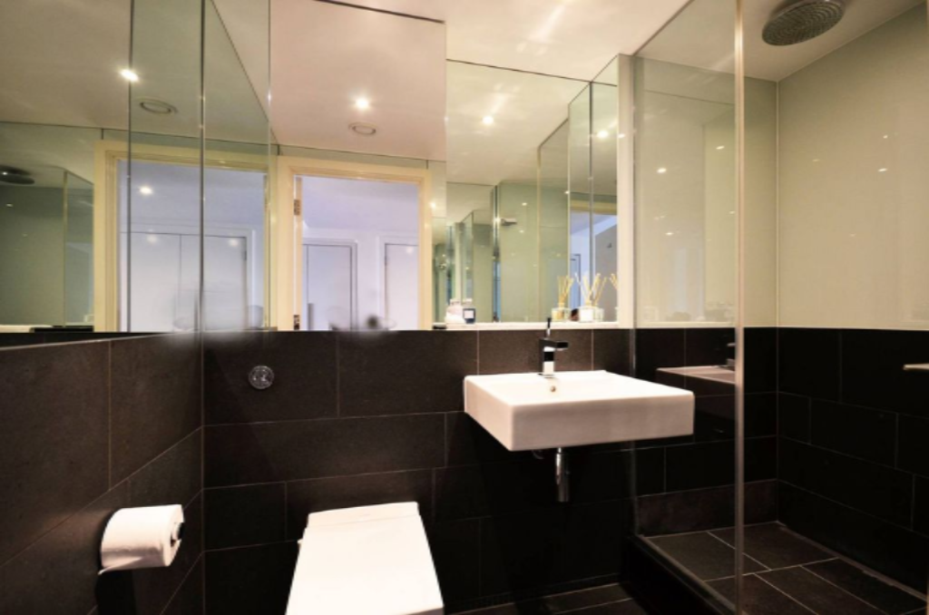 Flat in London, United Kingdom, 24 m² - picture 4