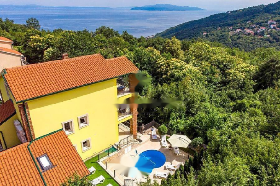Casa en Opatija, Croacia, 639 m² - imagen 4