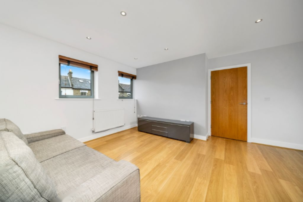 Flat in London, United Kingdom, 51 m² - picture 4