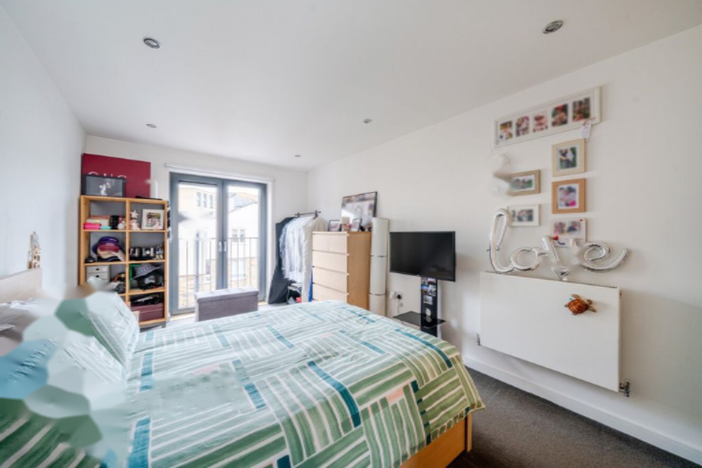 Flat in London, United Kingdom, 56 m² - picture 4