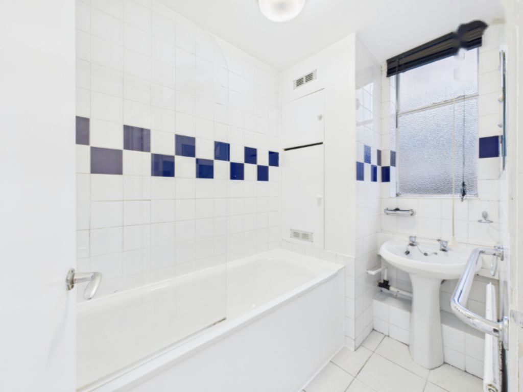 Flat in London, United Kingdom, 61 m² - picture 5