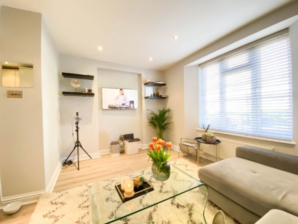 Flat in London, United Kingdom, 44 m² - picture 5