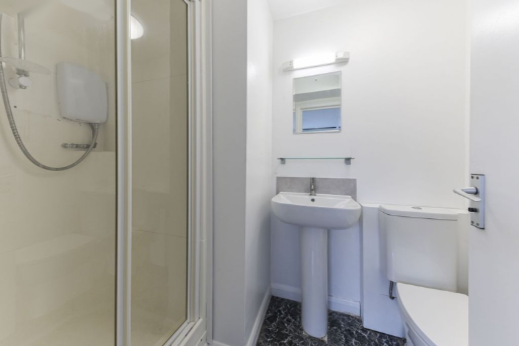 Flat in London, United Kingdom, 34 m² - picture 5