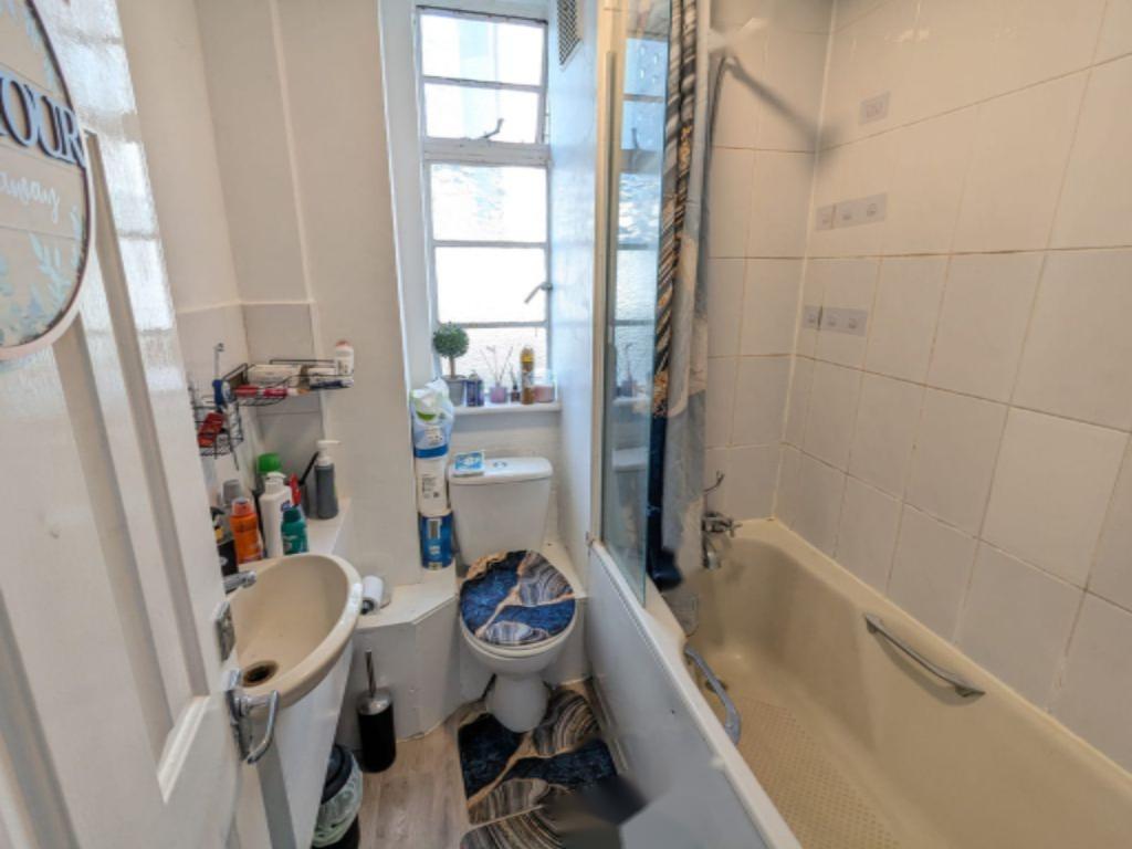 Flat in London, United Kingdom, 23 m² - picture 5