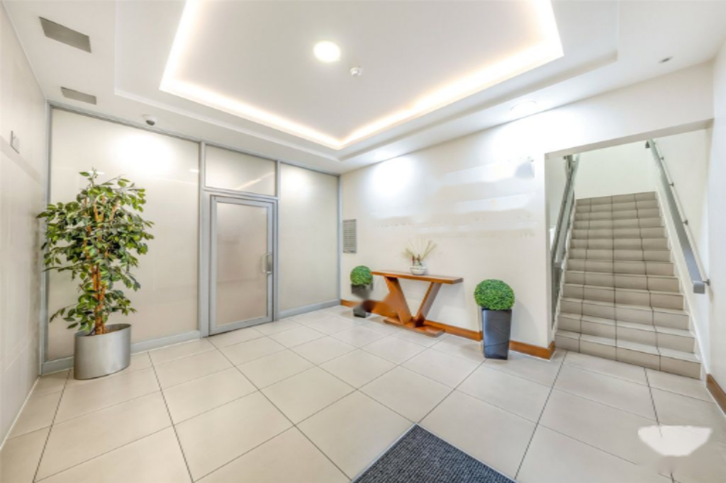 Flat in London, United Kingdom, 30 m² - picture 5