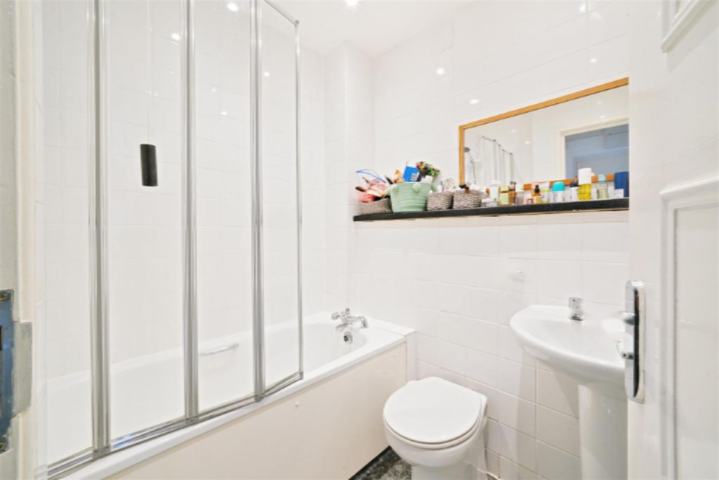 Flat in London, United Kingdom, 30 m² - picture 5